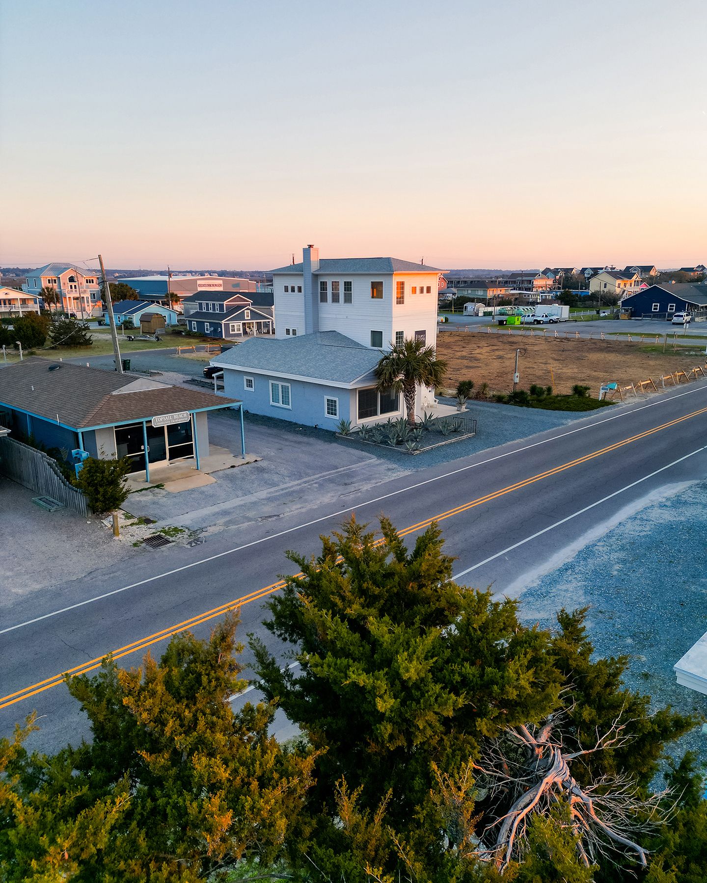  808 S Anderson Boulevard, Topsail Beach, NC 28445 - 物件實景