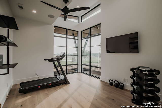 Victoria, Texas, 77904, United States, 4 Bedrooms Bedrooms, ,5 BathroomsBathrooms,Residential,For Sale,1997014