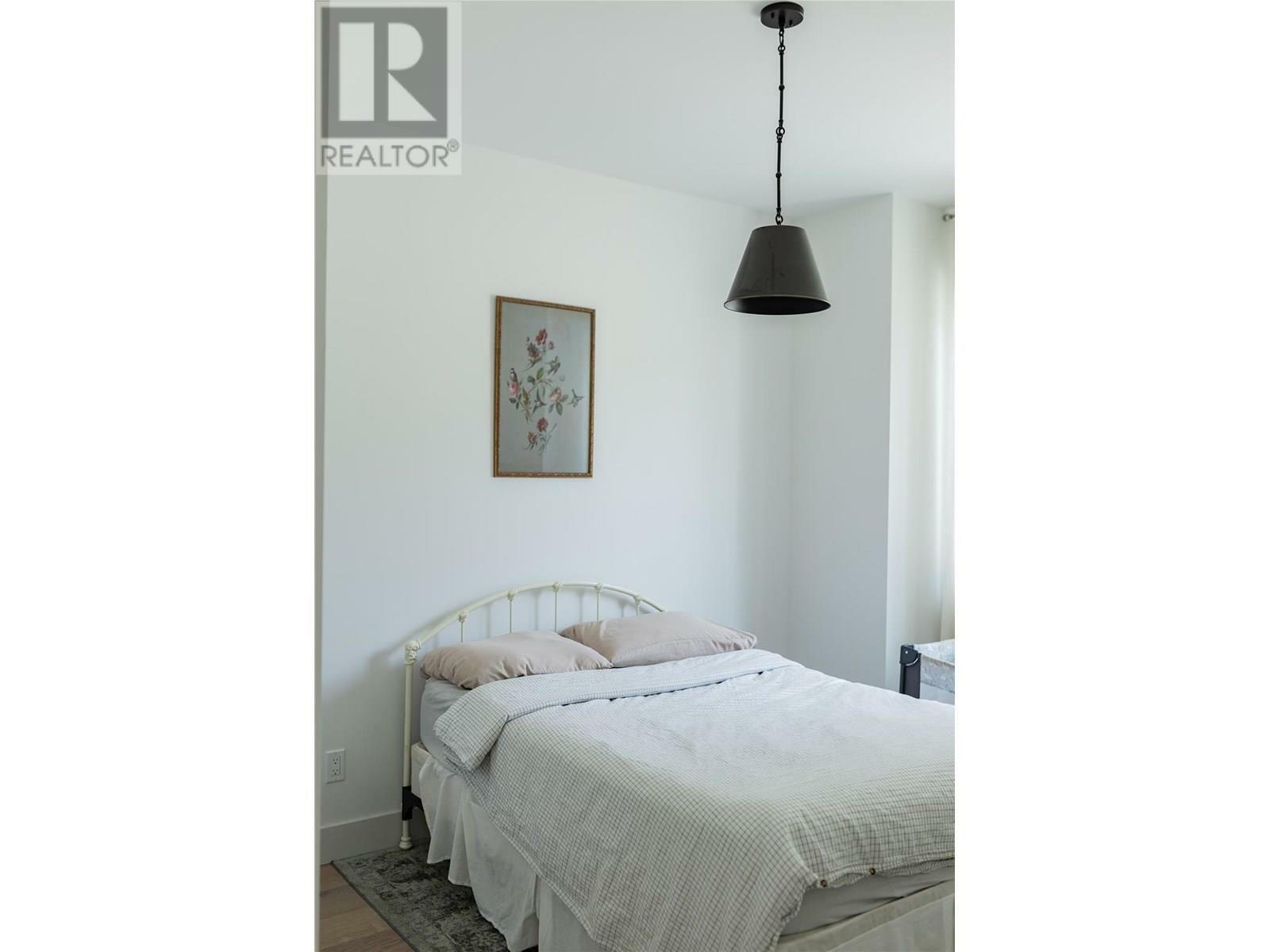 GRAND FORKS, British Columbia, V0H 1H2, CA, 5 Bedrooms Bedrooms, ,5 BathroomsBathrooms,Residential,For Sale,1868553