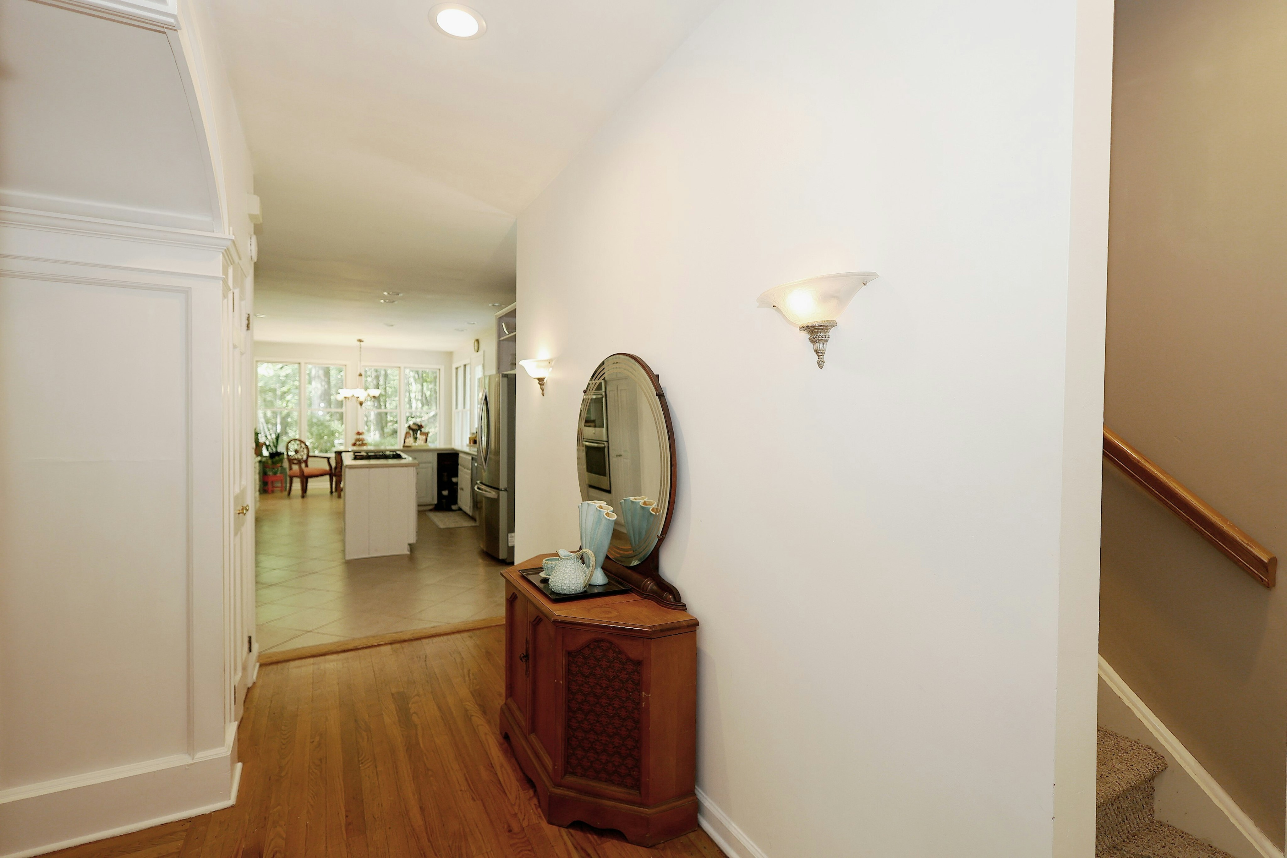  Expansive West Redding Colonial - 物件實景