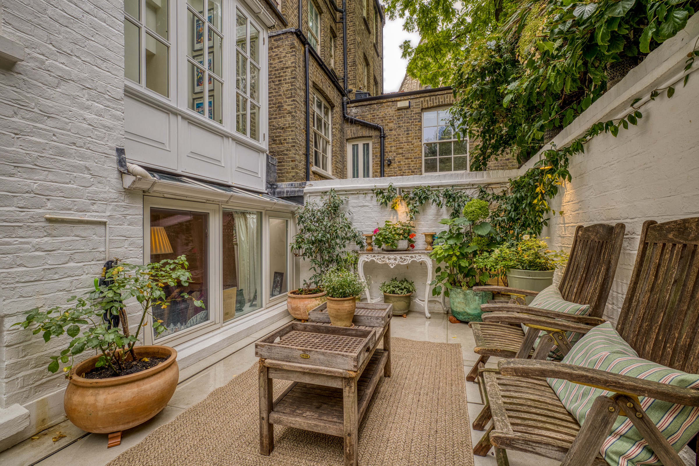  A Wide, Low-Built Townhouse Moments from Sloane Square - 物件實景