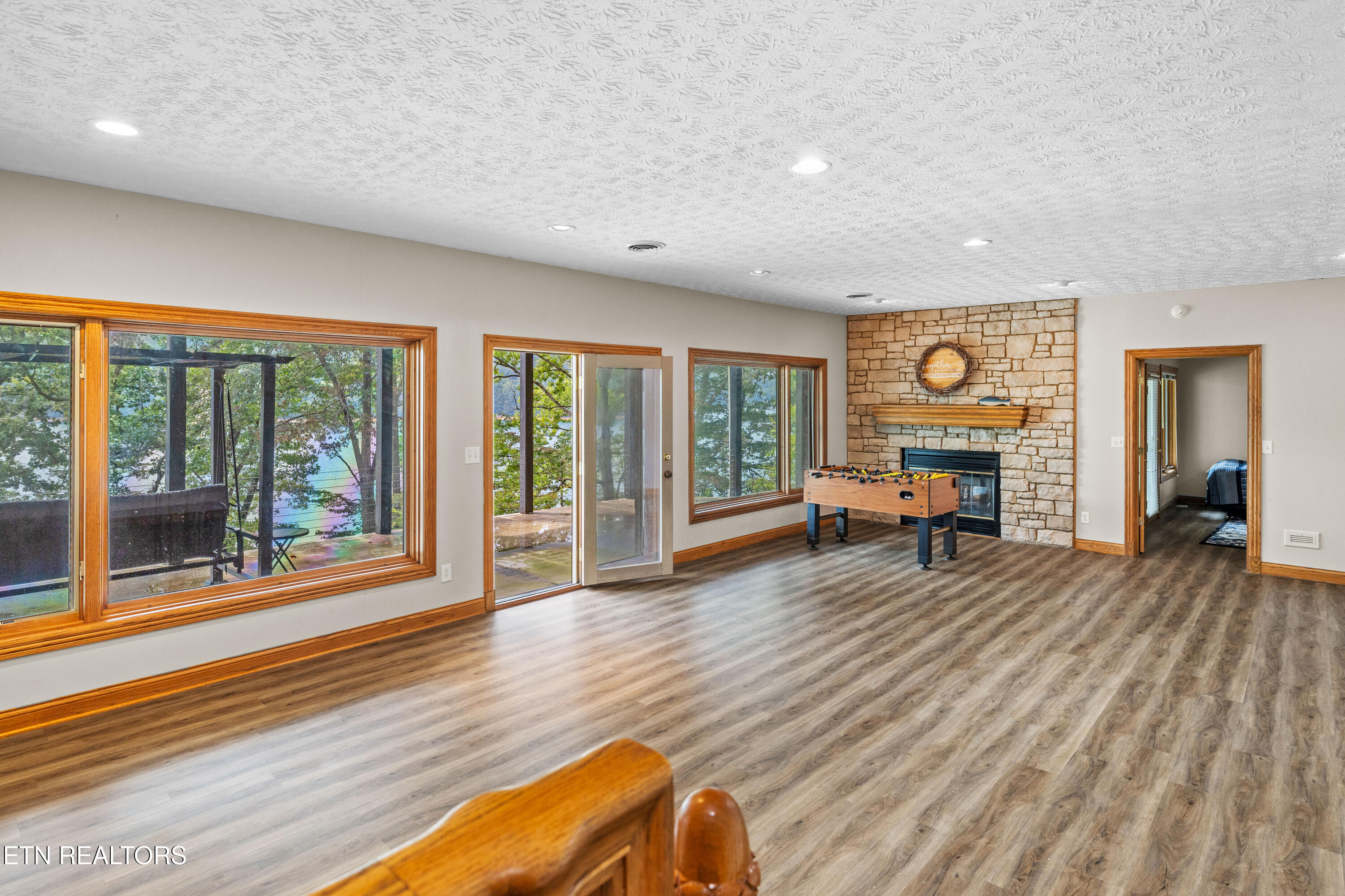 LaFollette, Tennessee, 37766, United States, 3 Bedrooms Bedrooms, ,4 BathroomsBathrooms,Residential,For Sale,1979718