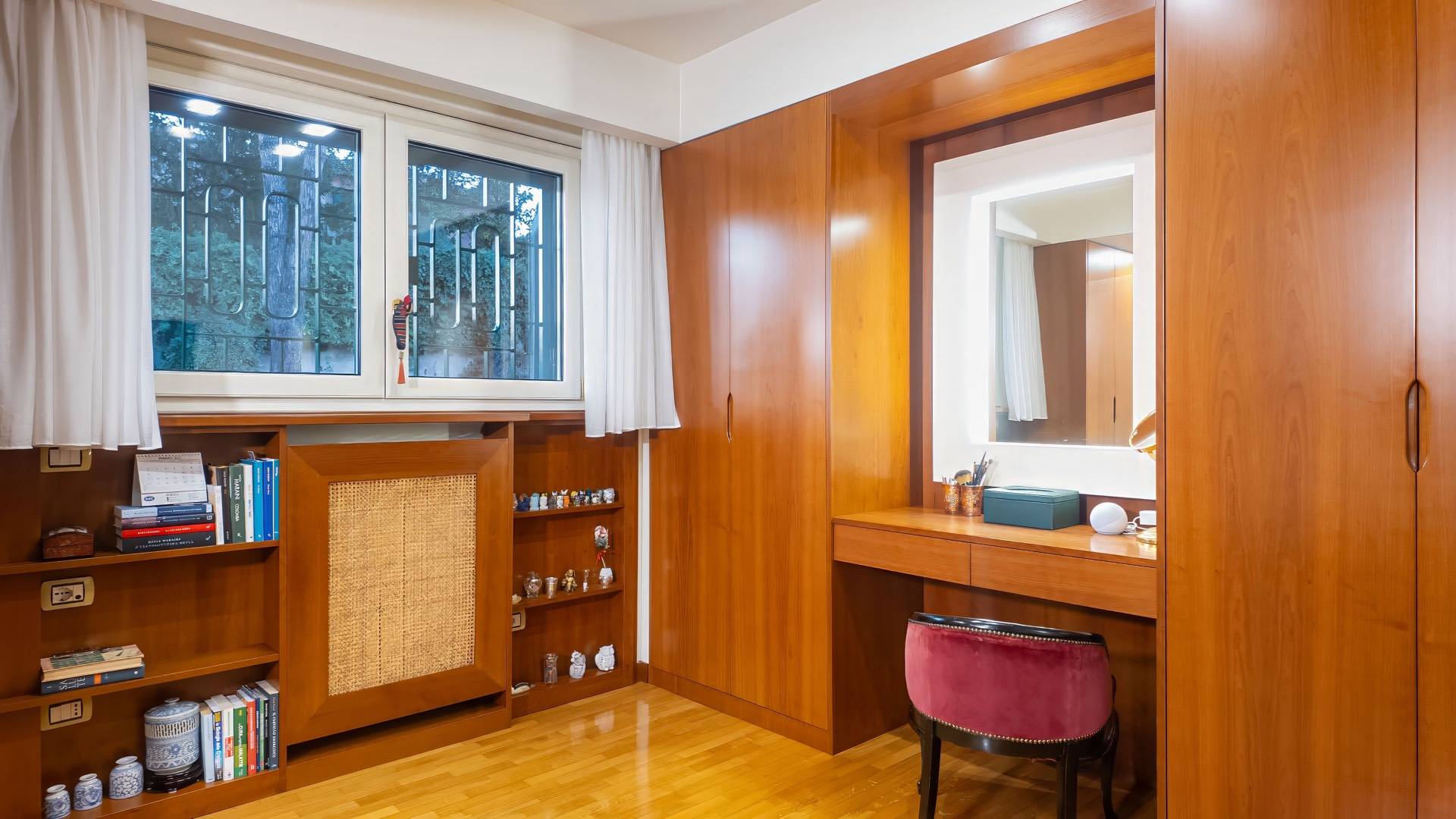 Roma, Roma, 00100, IT, 5 Bedrooms Bedrooms, ,7 BathroomsBathrooms,Residential,For Sale,1805365