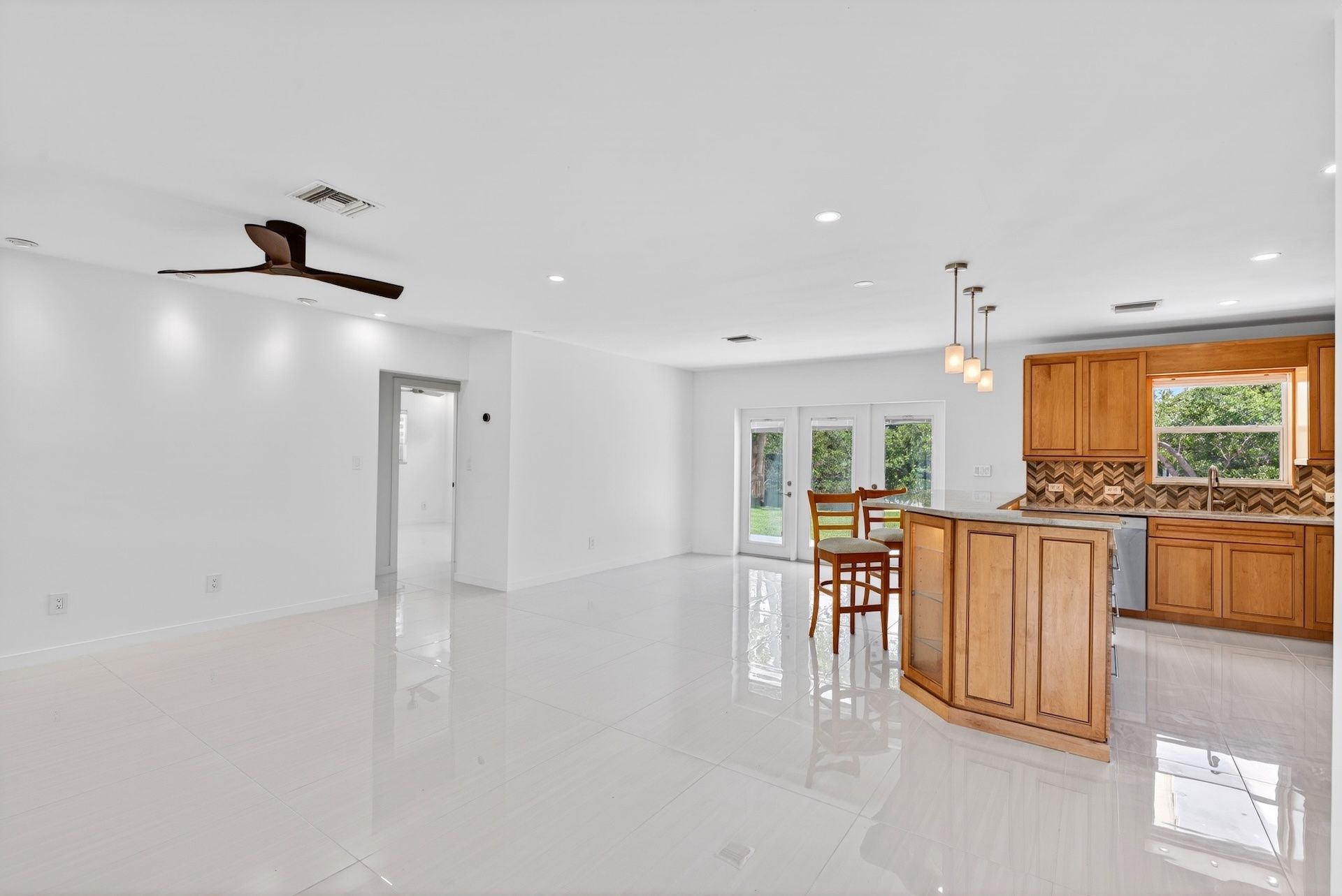  648 NW 30th Court, Wilton Manors, FL, 33311 - 物件實景