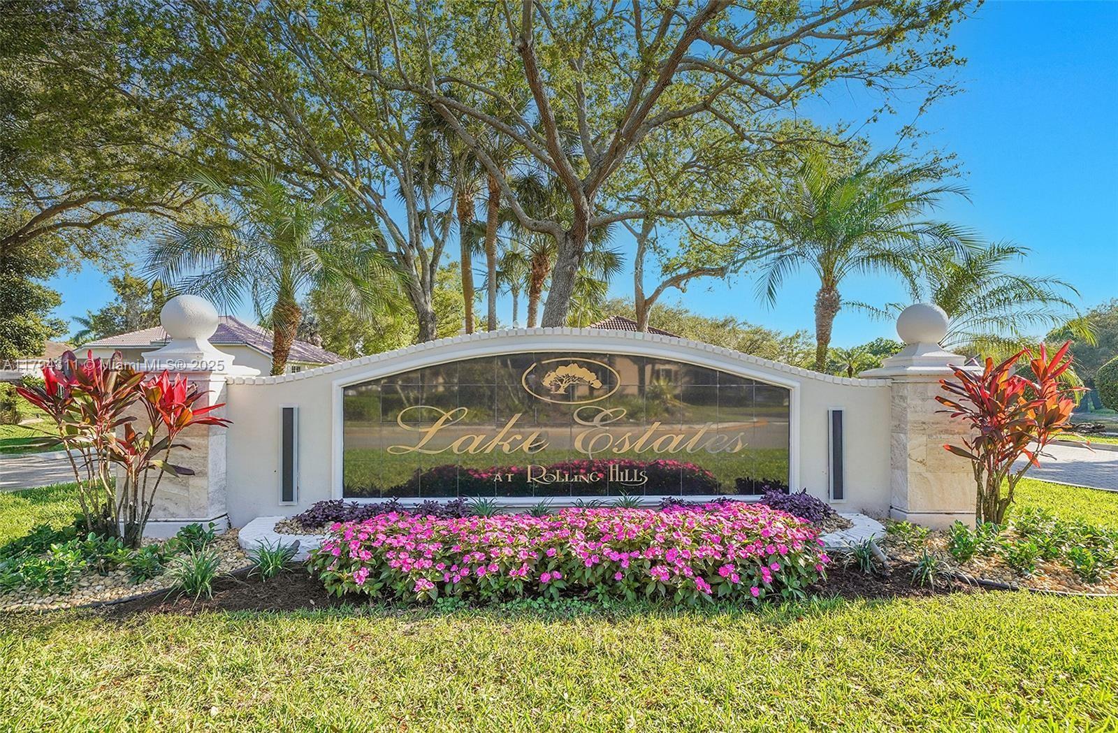 Davie, Florida, 33328, United States, 5 Bedrooms Bedrooms, ,4 BathroomsBathrooms,Residential,For Sale,1793011