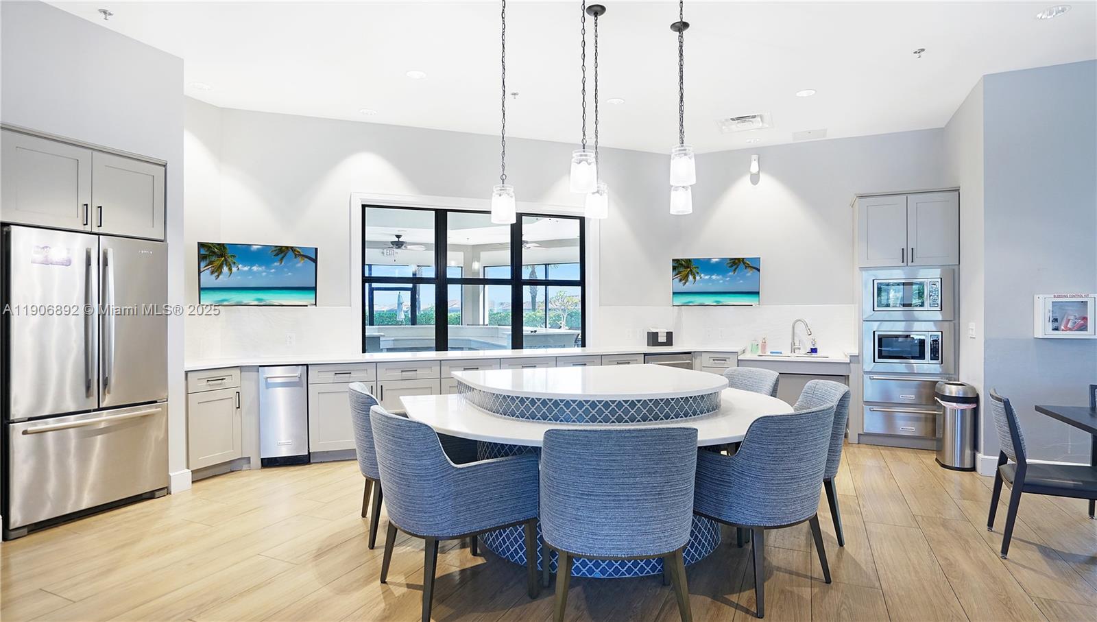 Lake Worth, Florida, 33467, United States, 4 Bedrooms Bedrooms, ,3 BathroomsBathrooms,Residential,For Sale,1990306