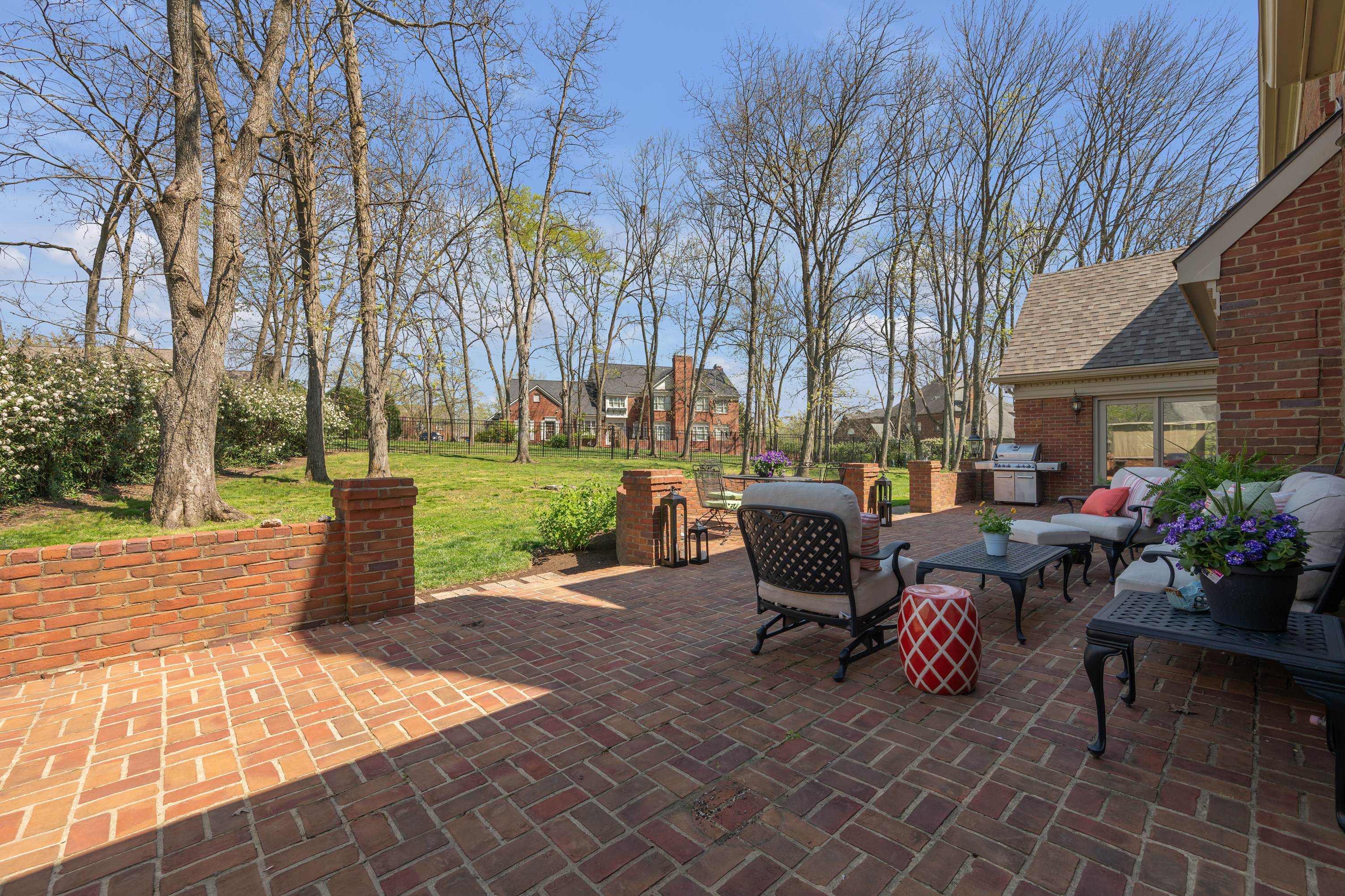  4891 Faulkirk Lane - 物件實景