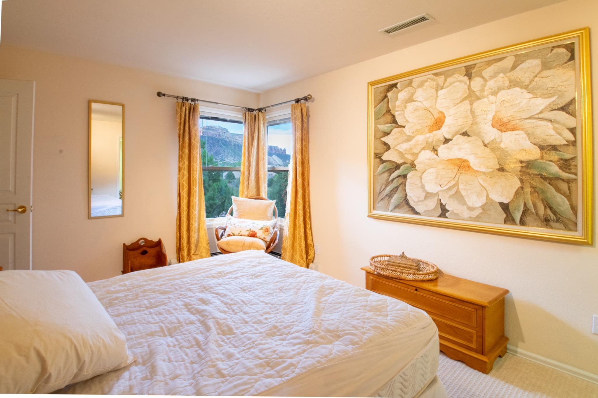 Grand Junction, Colorado, 81507, United States, 5 Bedrooms Bedrooms, ,3 BathroomsBathrooms,Residential,For Sale,1989085