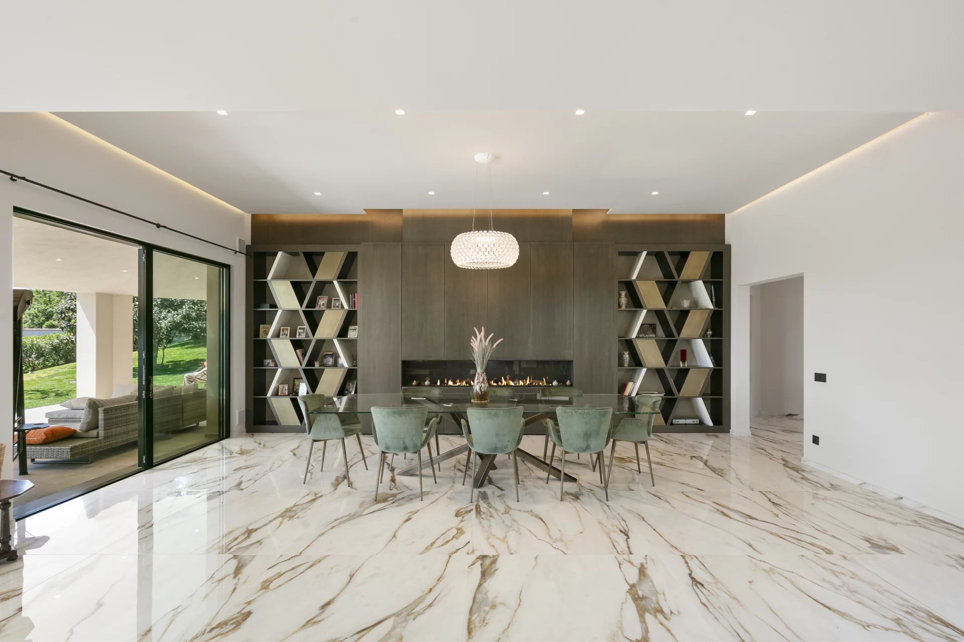 Saint-Paul-de-Vence, Provence-Alpes-Côte d’Azur, 06570, FR, 10 Bedrooms Bedrooms, ,14 BathroomsBathrooms,Residential,For Sale,1819144
