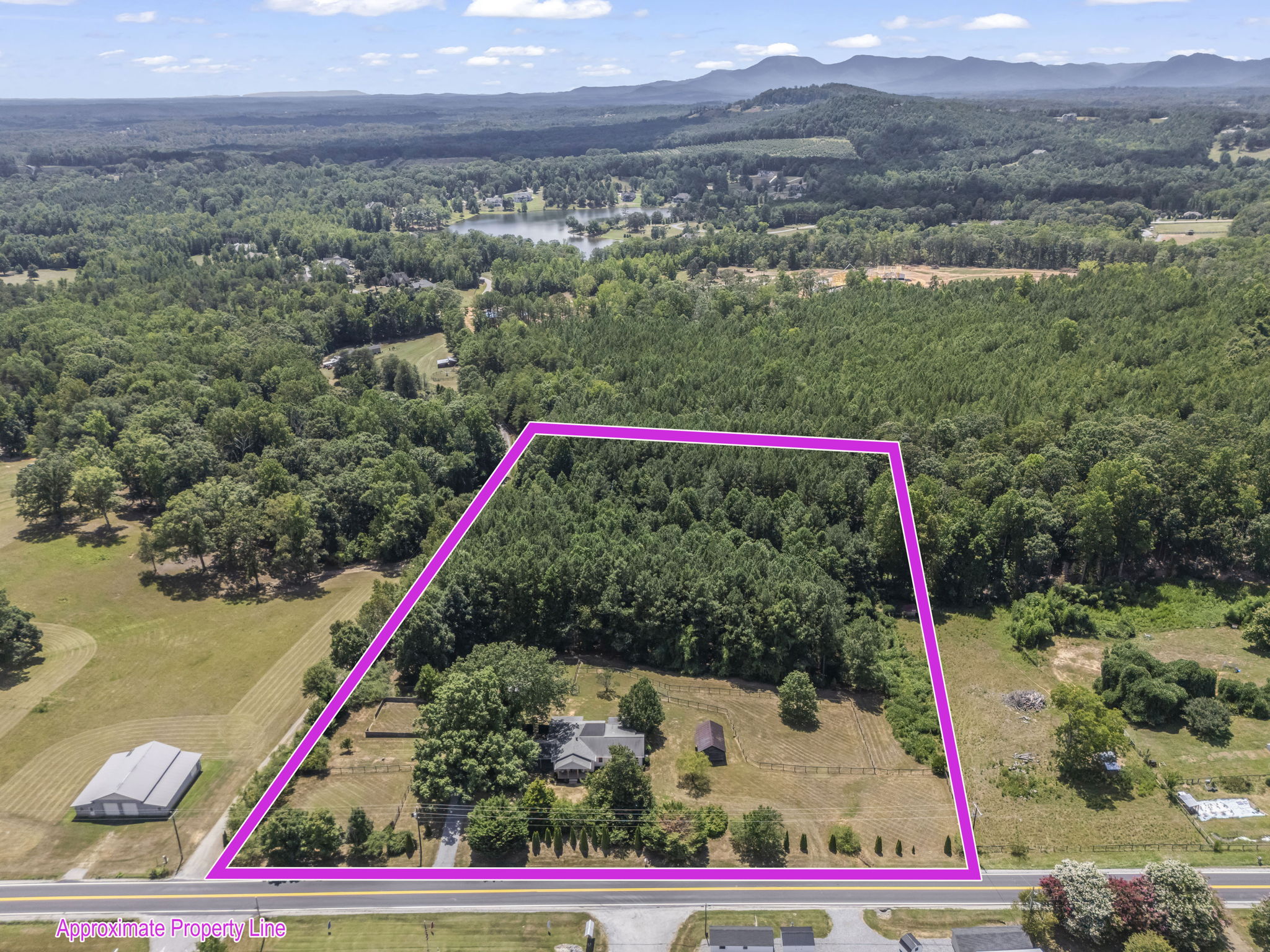 Tryon, North Carolina, 28782, United States, 3 Bedrooms Bedrooms, ,2 BathroomsBathrooms,Residential,For Sale,1927809