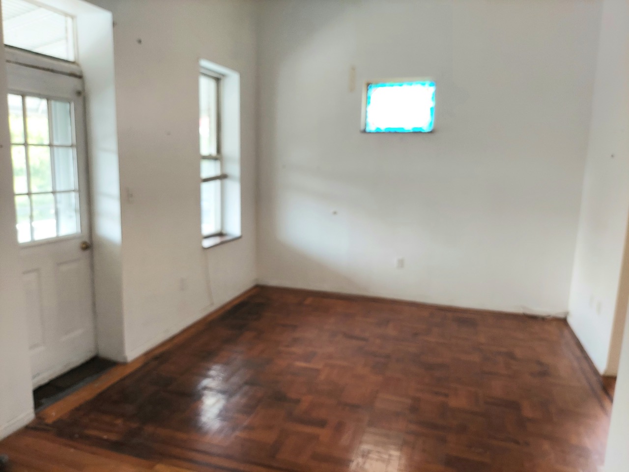 Brooklyn, New York, 11212, United States, 6 Bedrooms Bedrooms, ,2 BathroomsBathrooms,Residential,For Sale,1899398
