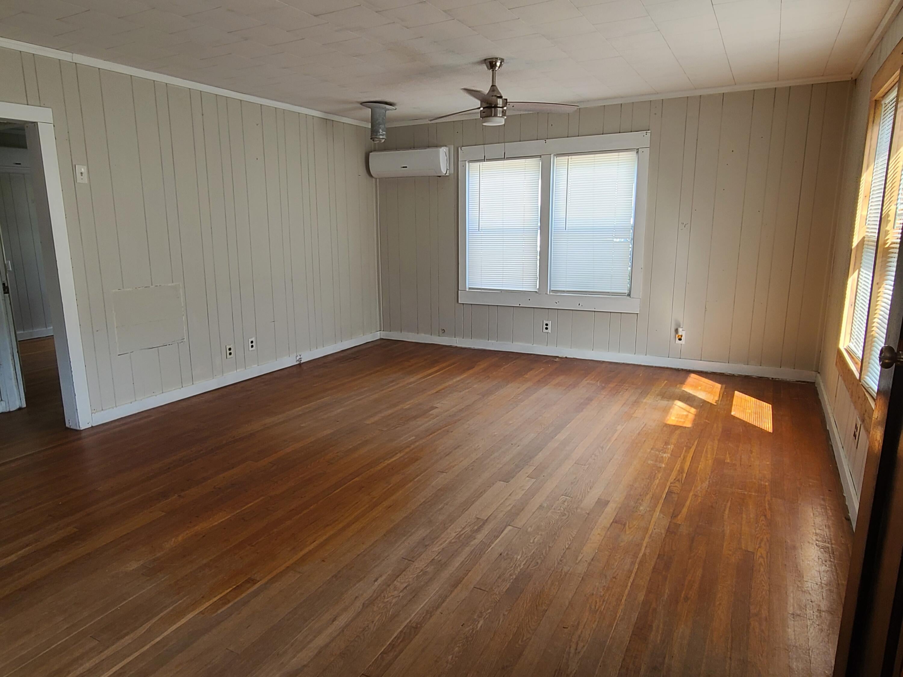 Collins St, Spring City, TN 37381 #1