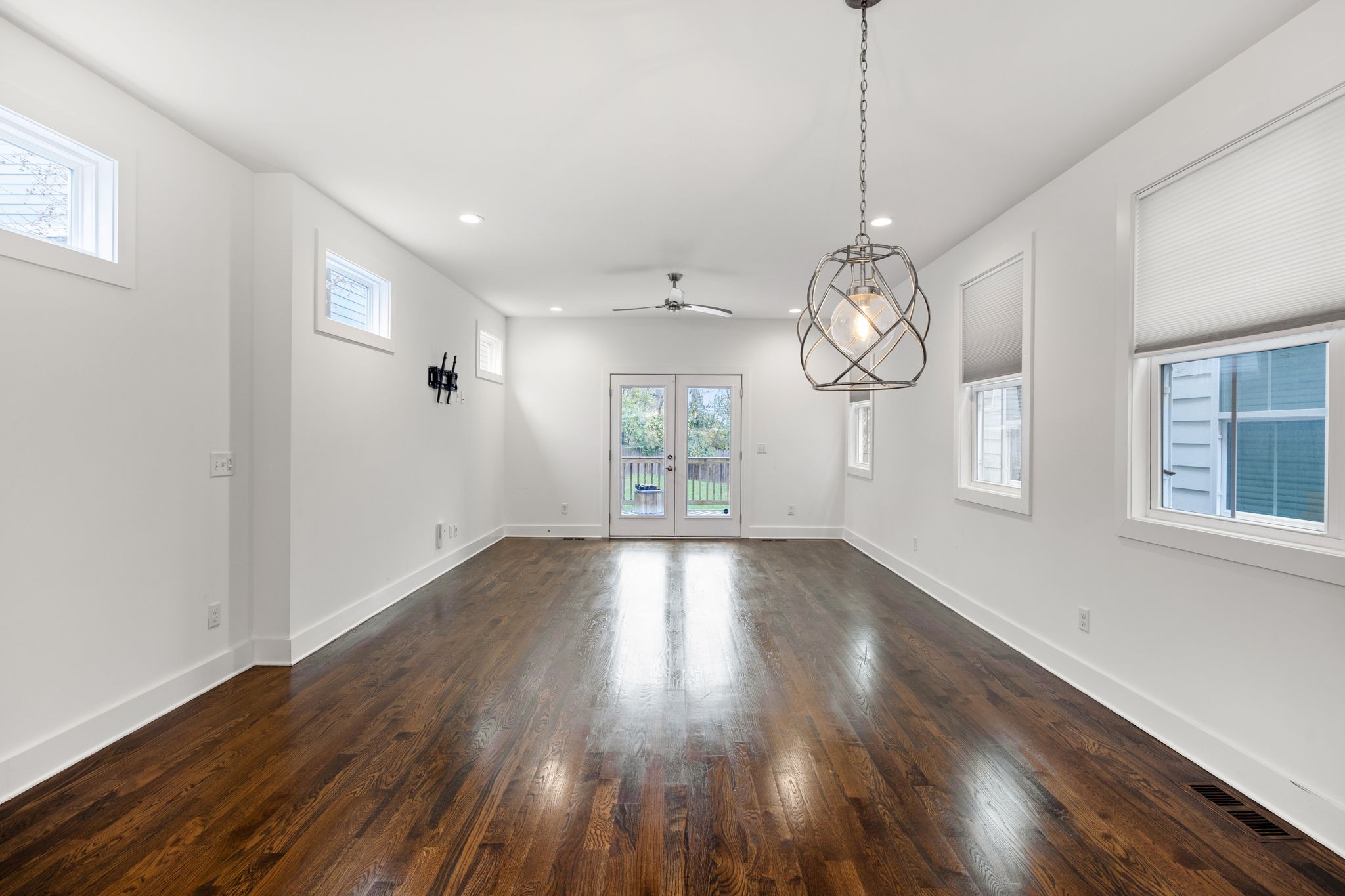 Nashville, Tennessee, 37209, United States, 3 Bedrooms Bedrooms, ,3 BathroomsBathrooms,Residential,For Sale,2001749