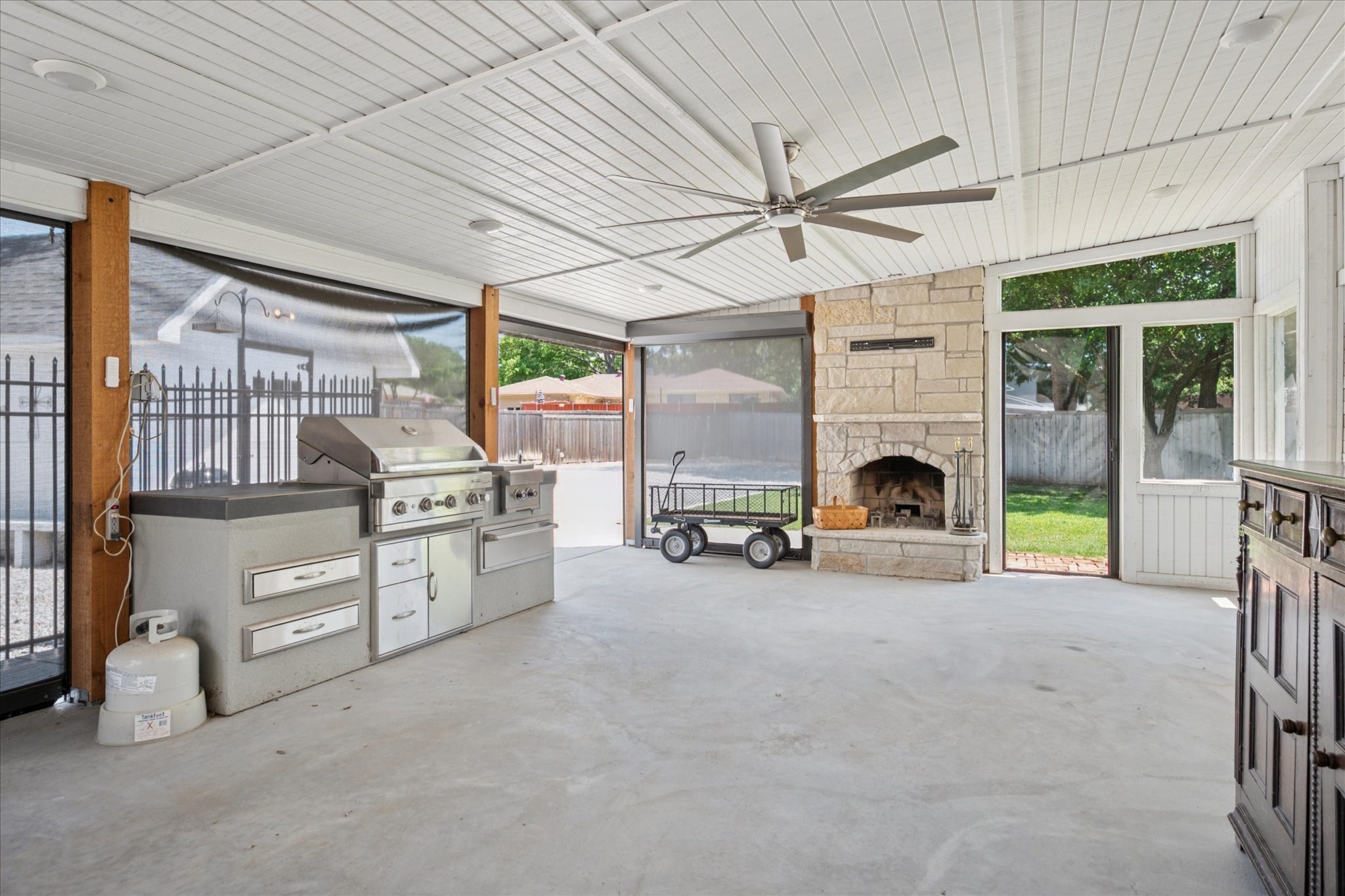 Plano, Texas, 75075, United States, 4 Bedrooms Bedrooms, ,3 BathroomsBathrooms,Residential,For Sale,1911874