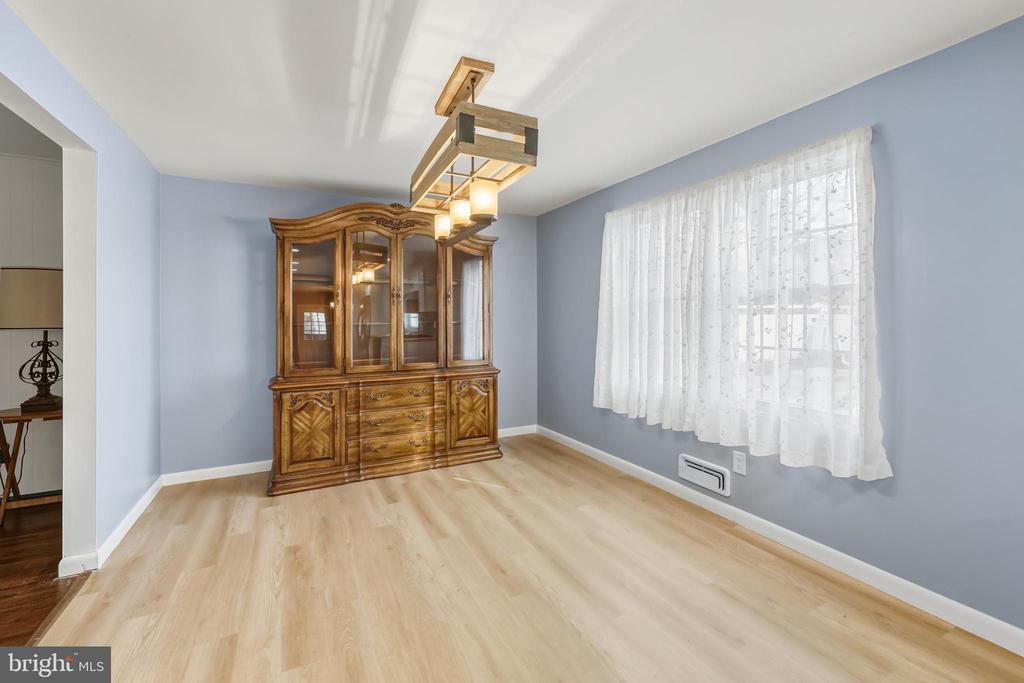 Cherry Hill, New Jersey, 08034, United States, 4 Bedrooms Bedrooms, ,4 BathroomsBathrooms,Residential,For Sale,1990479