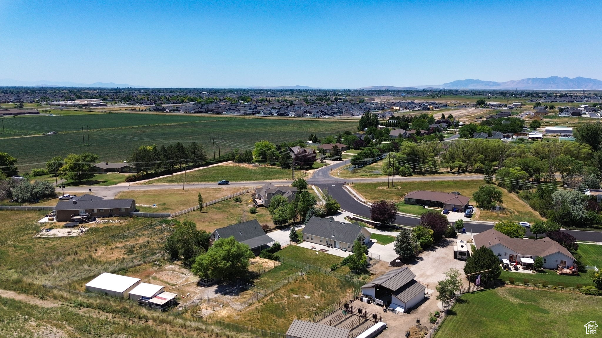 Farr West, Utah, 84404, United States, 4 Bedrooms Bedrooms, ,3 BathroomsBathrooms,Residential,For Sale,1891966