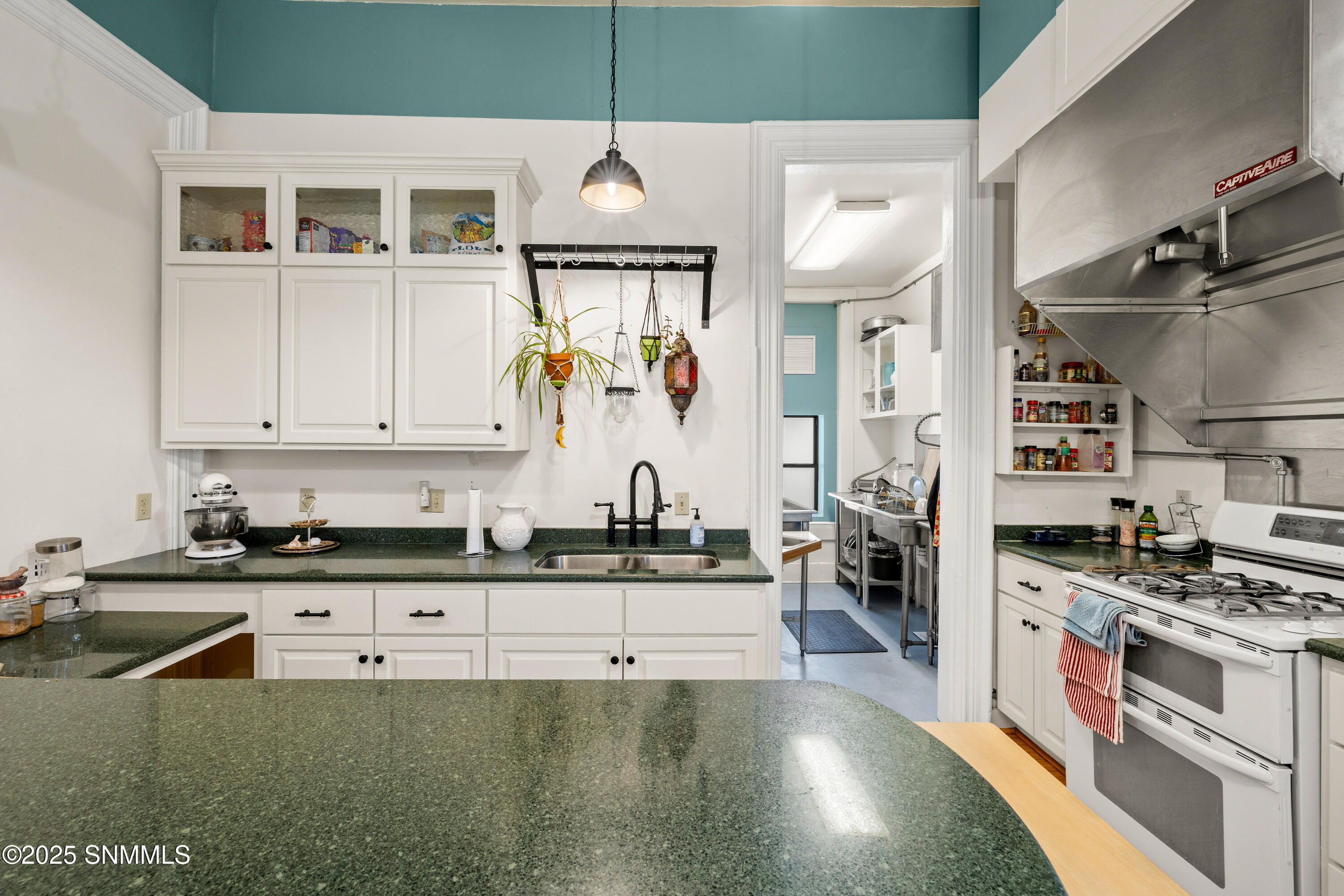 Silver City, New Mexico, 88061, United States, 5 Bedrooms Bedrooms, ,6 BathroomsBathrooms,Residential,For Sale,1986302