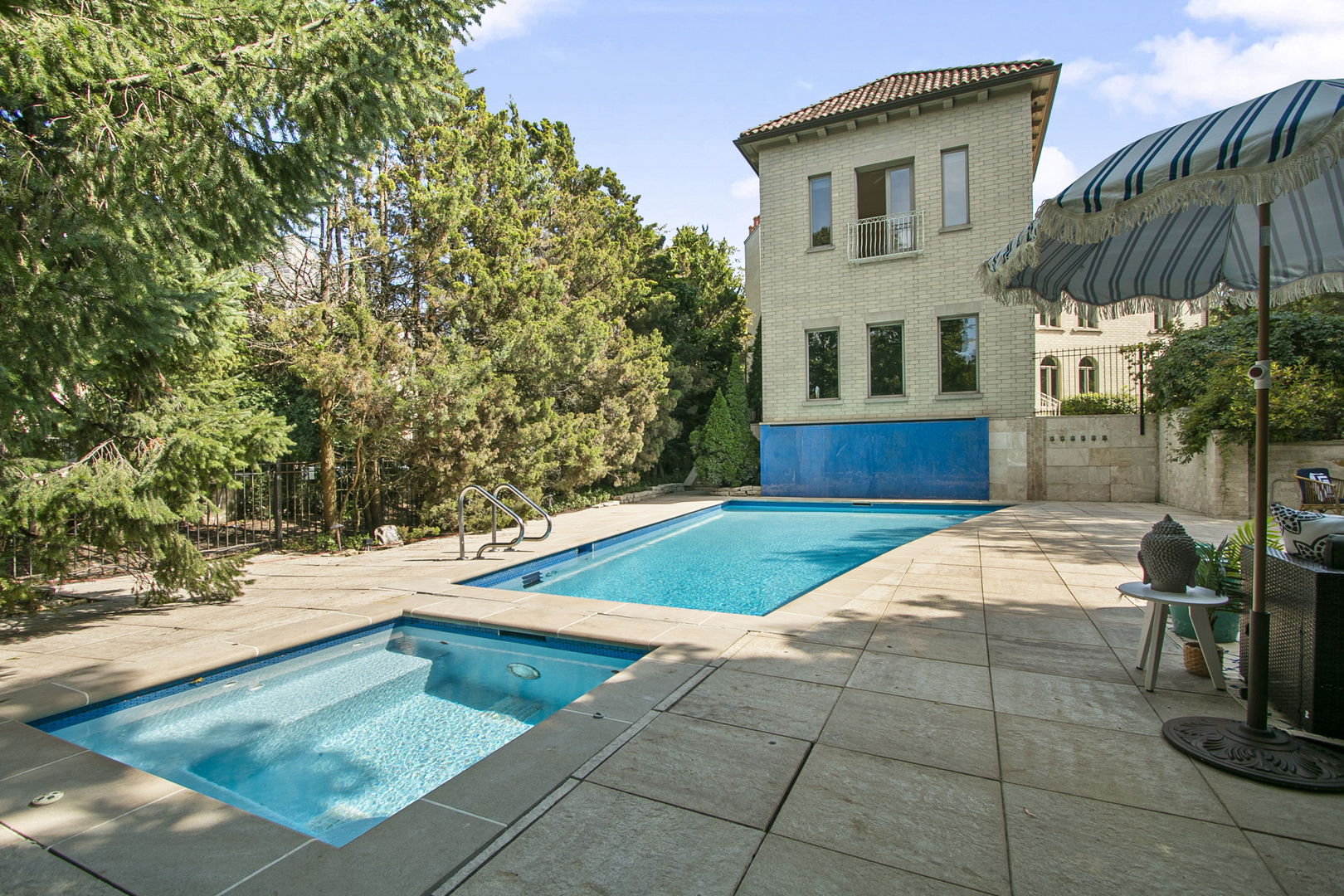 Winnetka, Illinois, 60093, United States, 6 Bedrooms Bedrooms, ,8 BathroomsBathrooms,Residential,For Sale,1991564