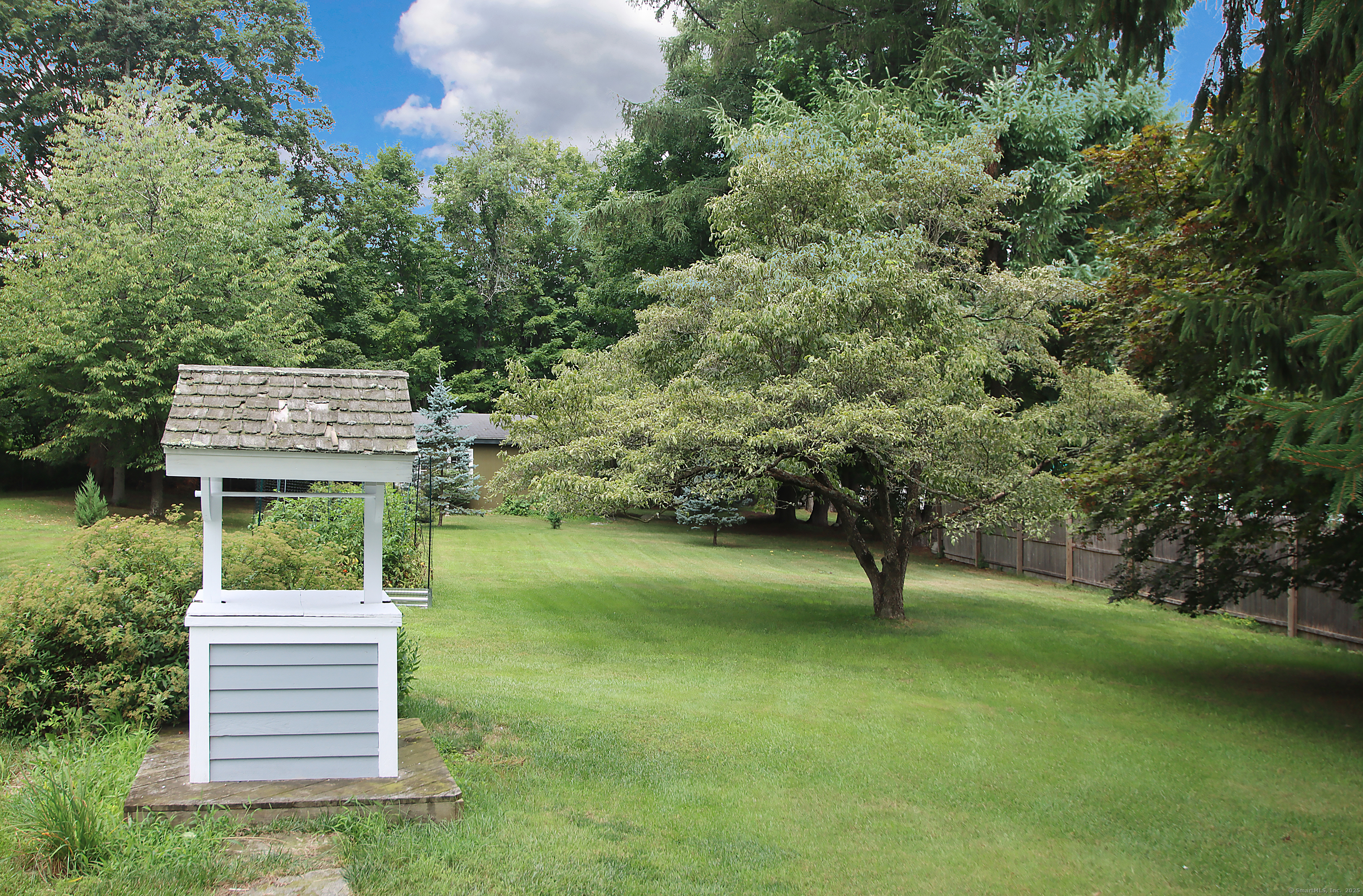 Bethel, Connecticut, 06801, United States, 3 Bedrooms Bedrooms, ,3 BathroomsBathrooms,Residential,For Sale,1906935