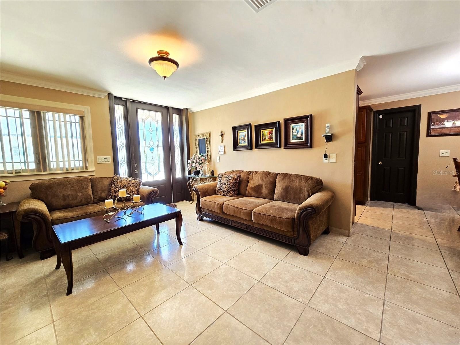 CLEARWATER, Florida, 33765, United States, 5 Bedrooms Bedrooms, ,3 BathroomsBathrooms,Residential,For Sale,2006178