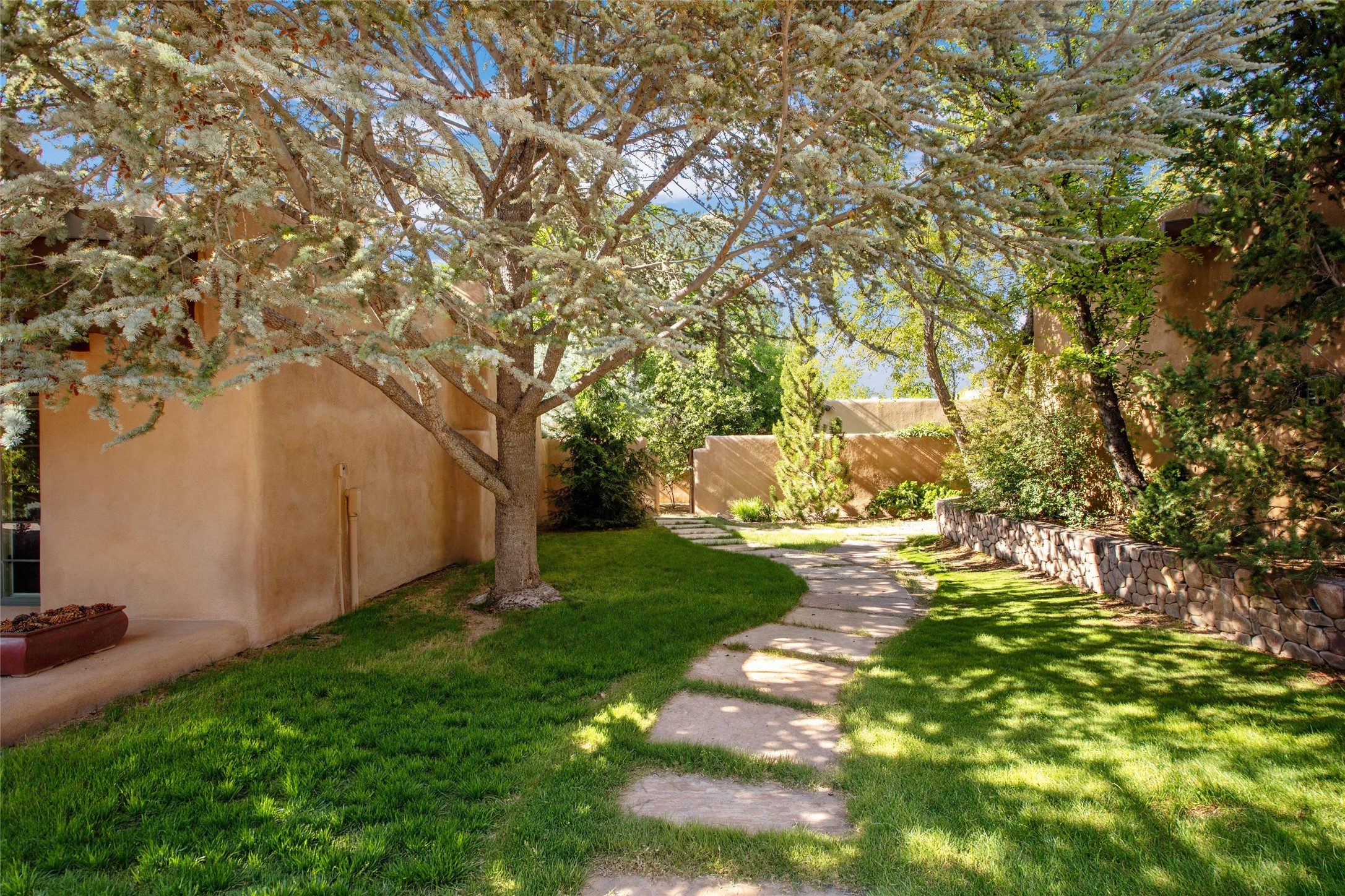  503/507 Camino Del Monte Sol - 物件實景