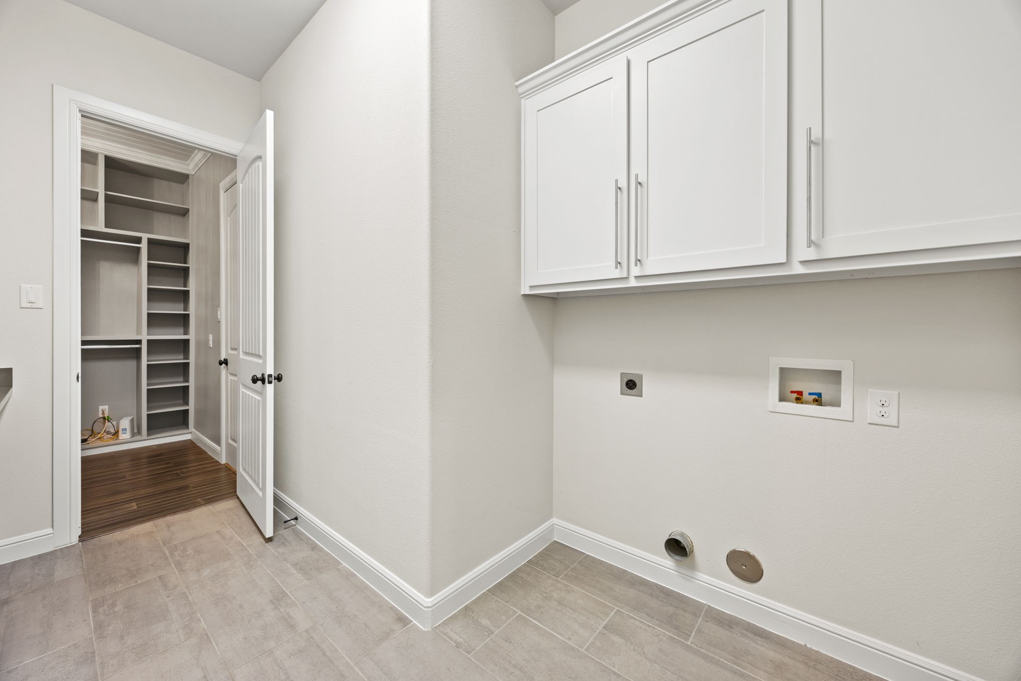 Fort Worth, Texas, 76107, United States, 3 Bedrooms Bedrooms, ,3 BathroomsBathrooms,Residential,For Sale,1927265