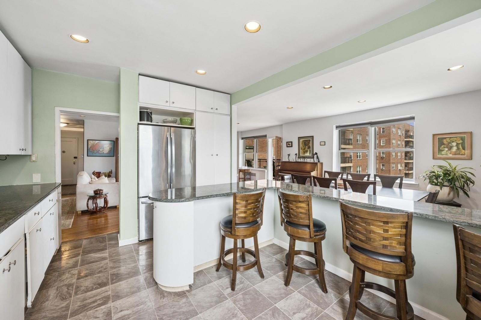 Beechhurst, New York, 11357, United States, 3 Bedrooms Bedrooms, ,2 BathroomsBathrooms,Residential,For Sale,1865157