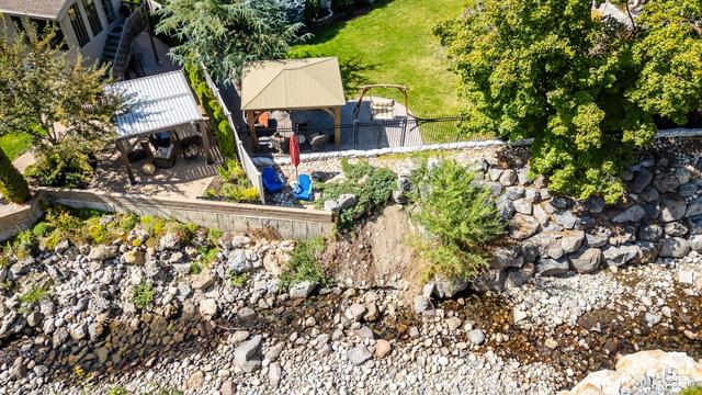 Cottonwood Heights, Utah, 84093, United States, 6 Bedrooms Bedrooms, ,5 BathroomsBathrooms,Residential,For Sale,1980024