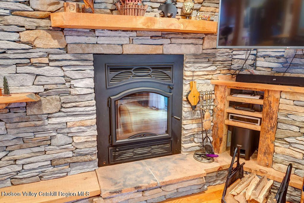 Highmount, New York, 12441, United States, 4 Bedrooms Bedrooms, ,3 BathroomsBathrooms,Residential,For Sale,1918667