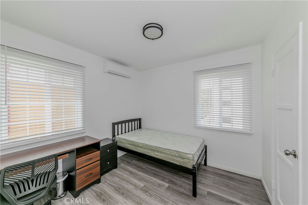 Los Angeles, California, 90007, United States, ,Residential,For Sale,1984452