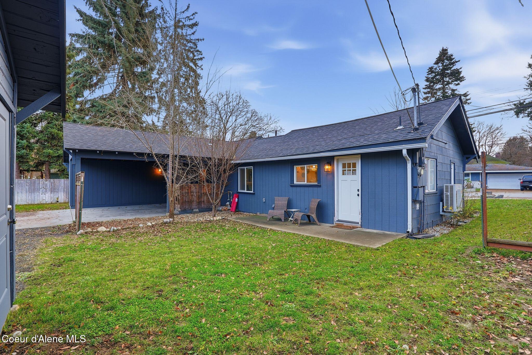 Coeur d'Alene, Idaho, 83814, United States, ,Residential,For Sale,2033062