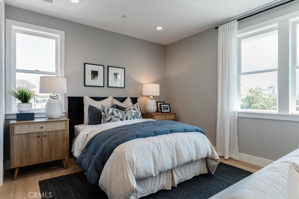 San Luis Obispo, California, 93401, United States, 5 Bedrooms Bedrooms, ,6 BathroomsBathrooms,Residential,For Sale,2008963