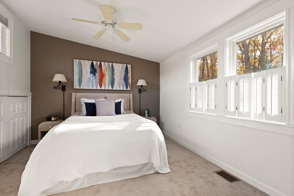 Melrose, Massachusetts, 02176, United States, 3 Bedrooms Bedrooms, ,2 BathroomsBathrooms,Residential,For Sale,1988170