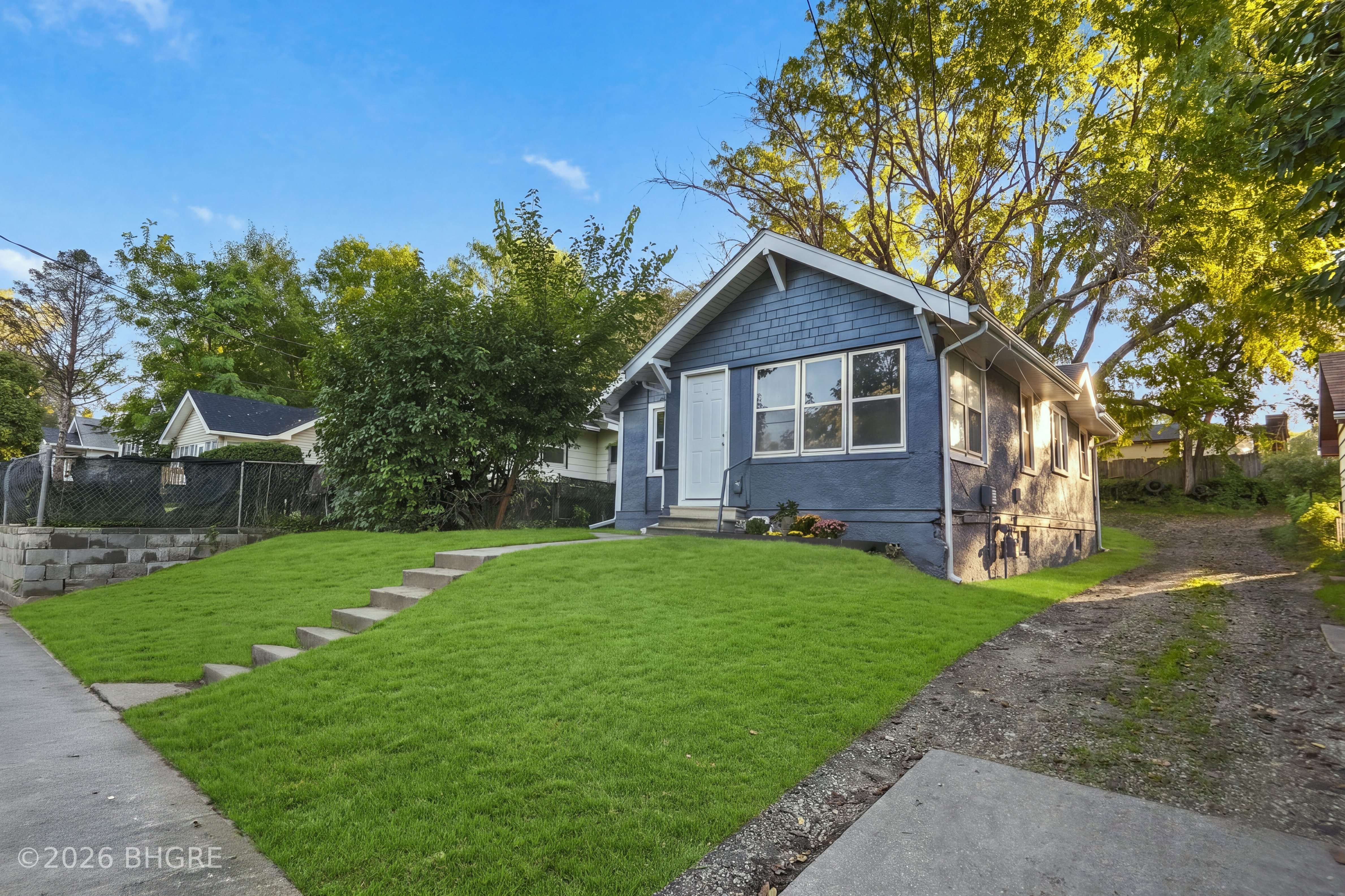 11th St, Des Moines, IA 50316 #1