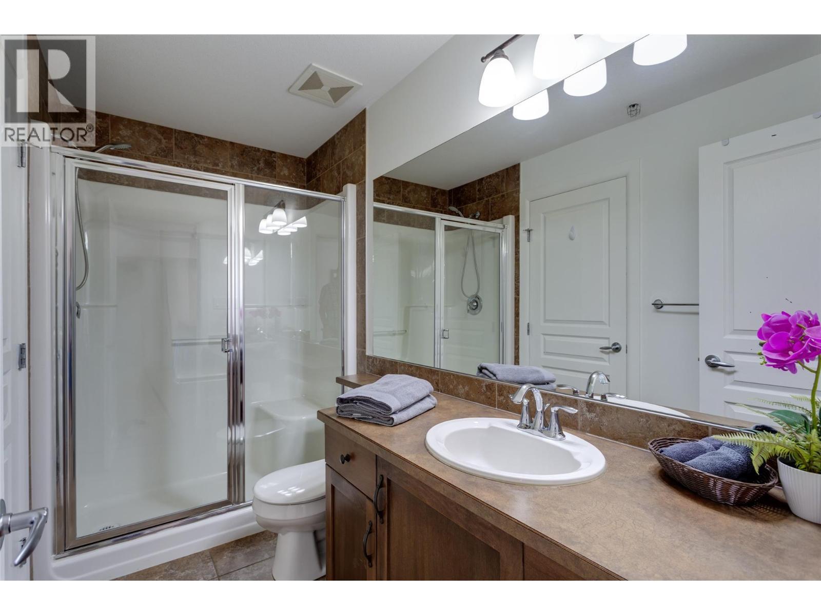 KELOWNA, British Columbia, V1W 3G7, CA, 2 Bedrooms Bedrooms, ,2 BathroomsBathrooms,Residential,For Sale,1960656