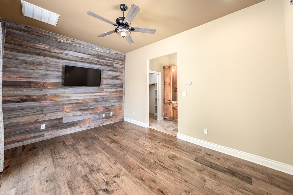Kerrville, Texas, 78028, United States, 3 Bedrooms Bedrooms, ,3 BathroomsBathrooms,Residential,For Sale,2022585