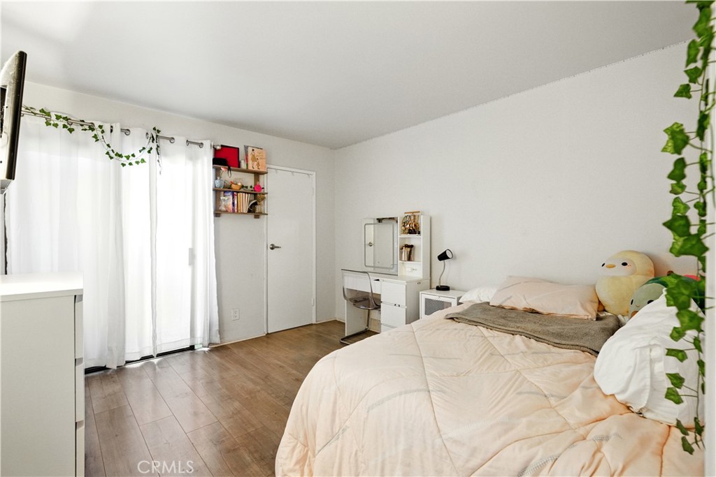 Van Nuys, California, 91405, United States, 3 Bedrooms Bedrooms, ,2 BathroomsBathrooms,Residential,For Sale,1979582