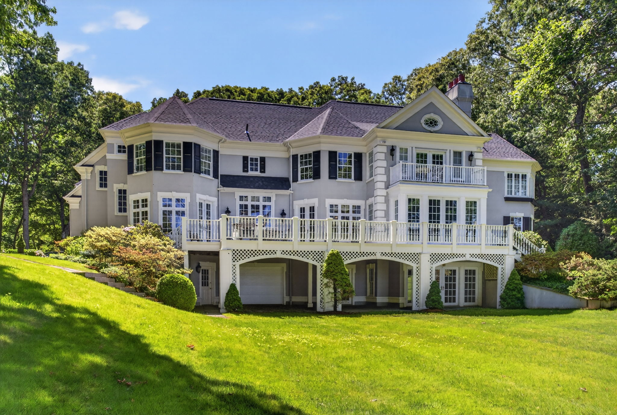  Riverside Elegance Meets Neoclassical Grandeur - 物件實景
