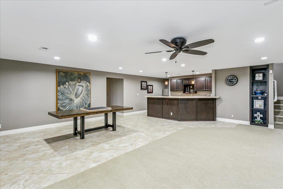 Augusta, Kansas, 67010, United States, 4 Bedrooms Bedrooms, ,4 BathroomsBathrooms,Residential,For Sale,1942309