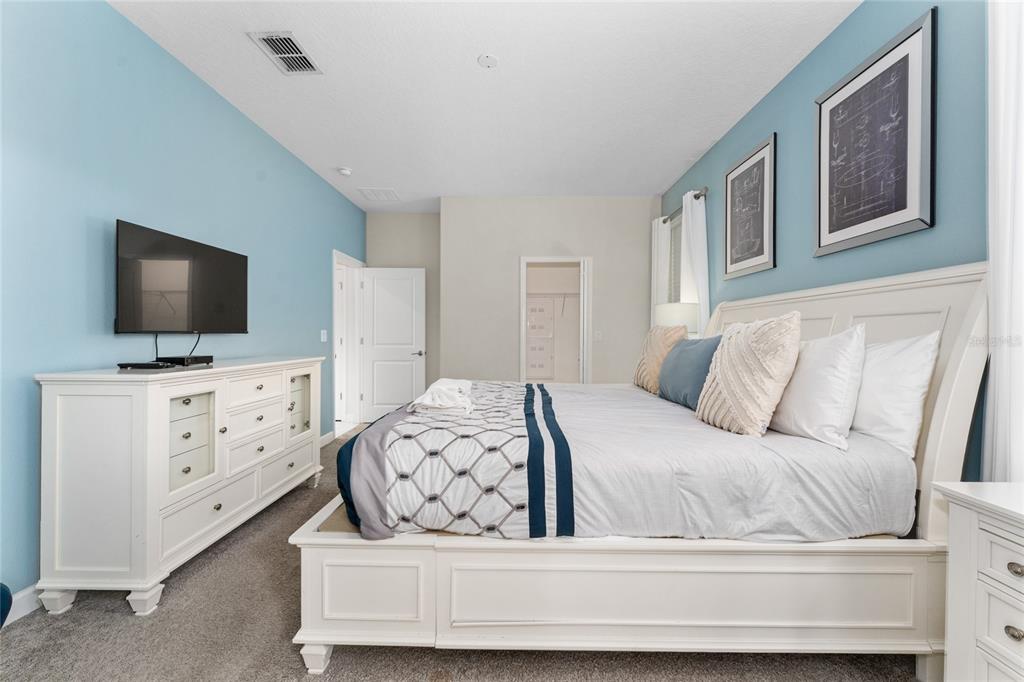 Davenport, Florida, 33896, United States, 8 Bedrooms Bedrooms, ,5 BathroomsBathrooms,Residential,For Sale,1907753