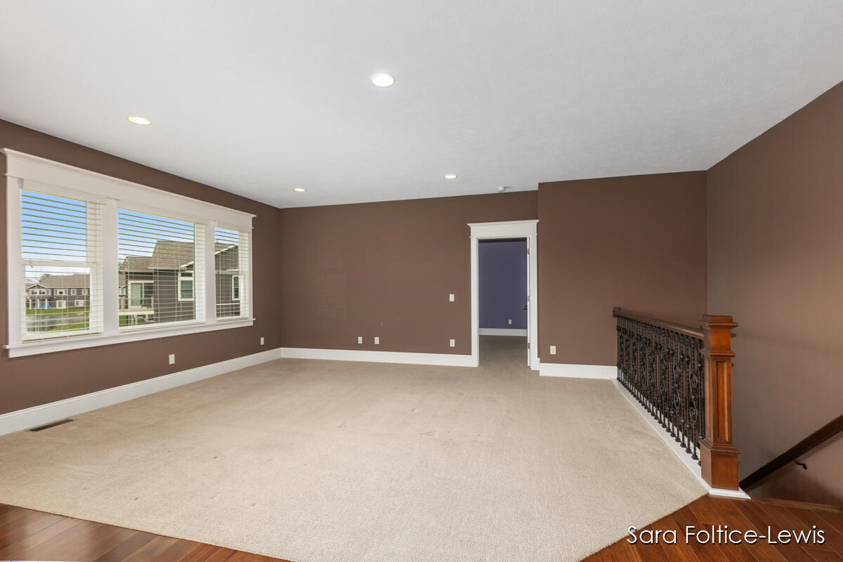 Grandville, Michigan, 49418, United States, 4 Bedrooms Bedrooms, ,3 BathroomsBathrooms,Residential,For Sale,1937298