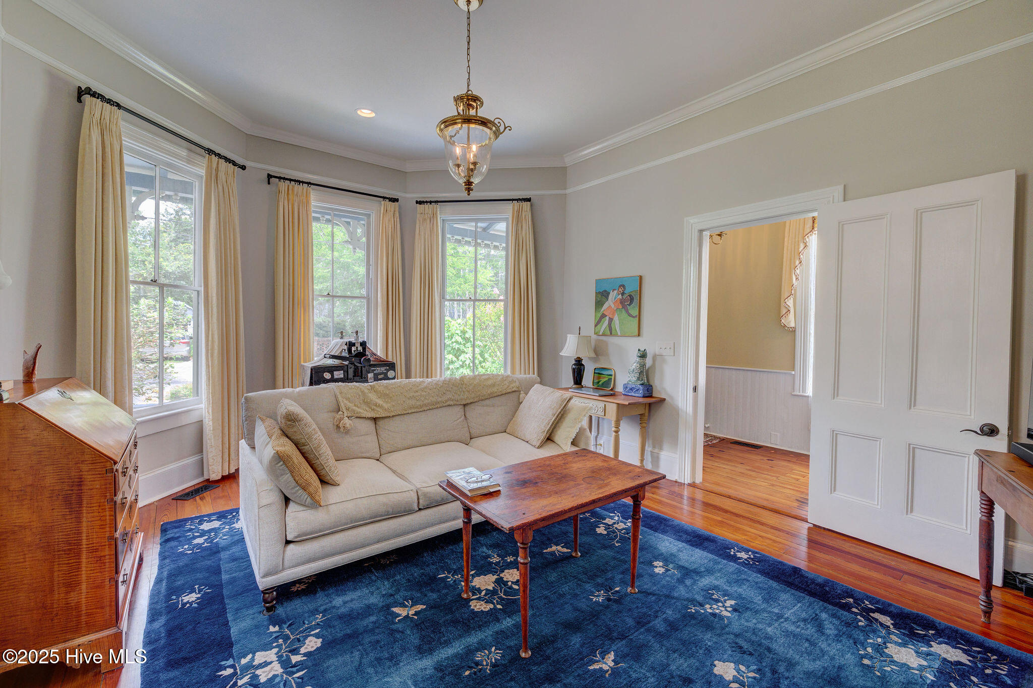Wilmington, North Carolina, 28401, United States, 4 Bedrooms Bedrooms, ,3 BathroomsBathrooms,Residential,For Sale,1874502