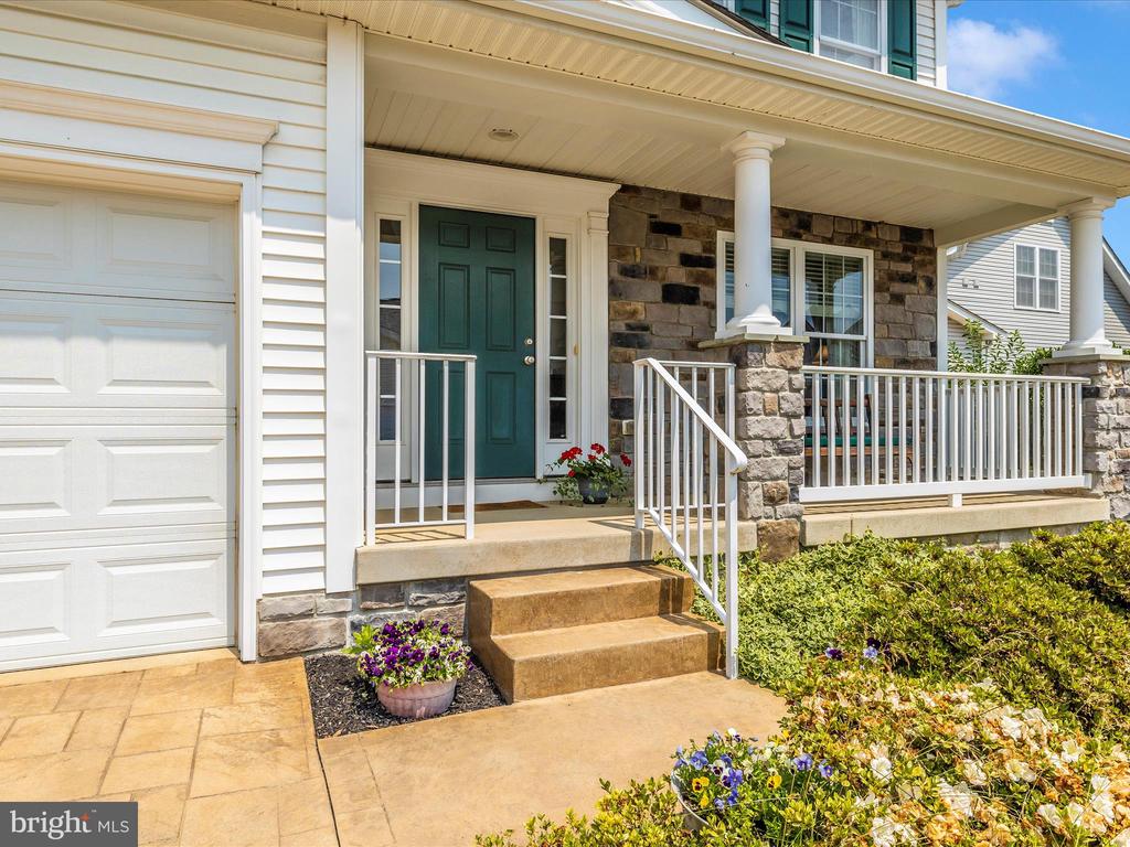 Middletown, Maryland, 21769, United States, 2 Bedrooms Bedrooms, ,3 BathroomsBathrooms,Residential,For Sale,1887633