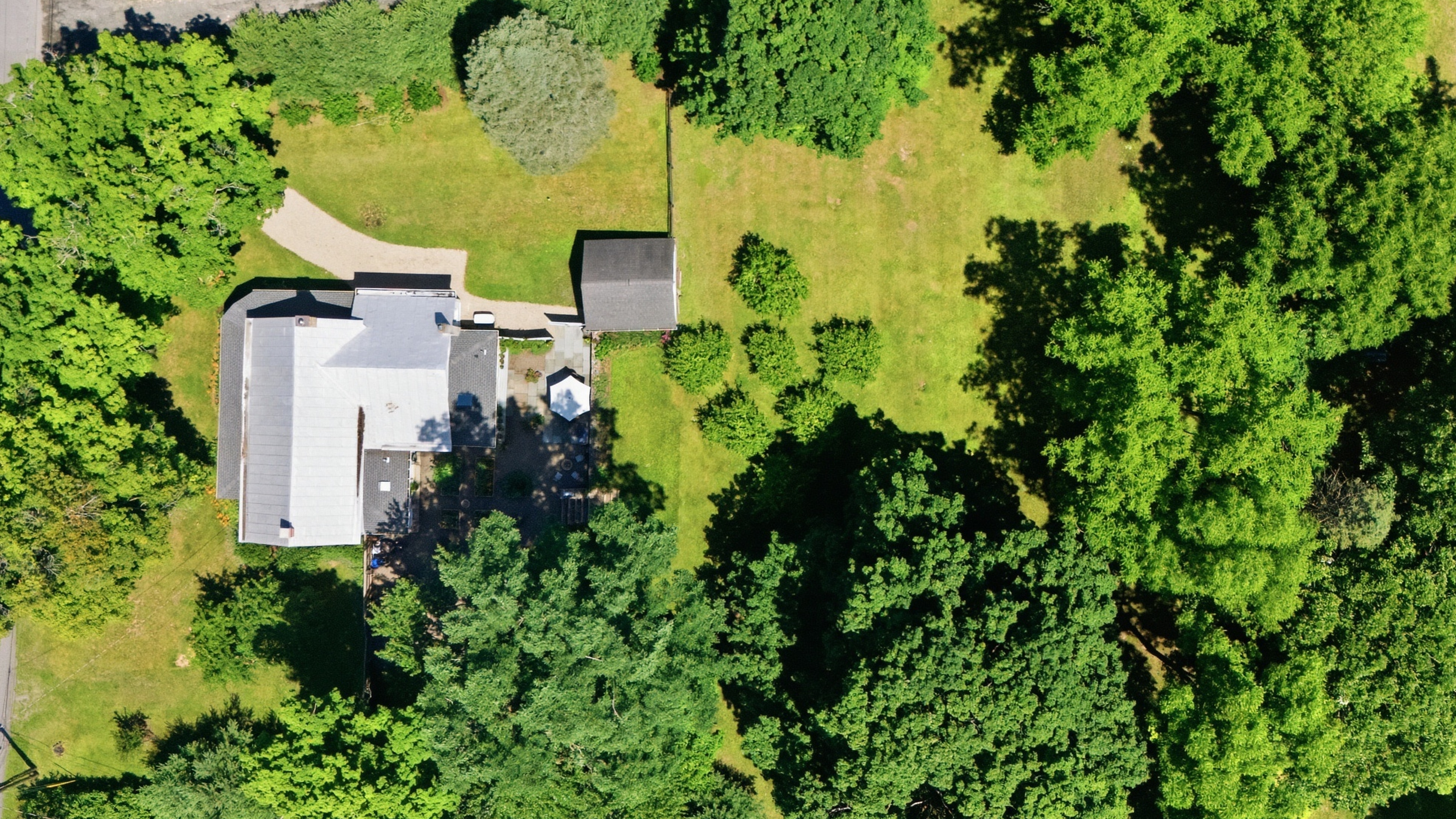  Historic 1860 Farmhouse  Incredible Catskill Views & Bluestone Gardens - 物件實景