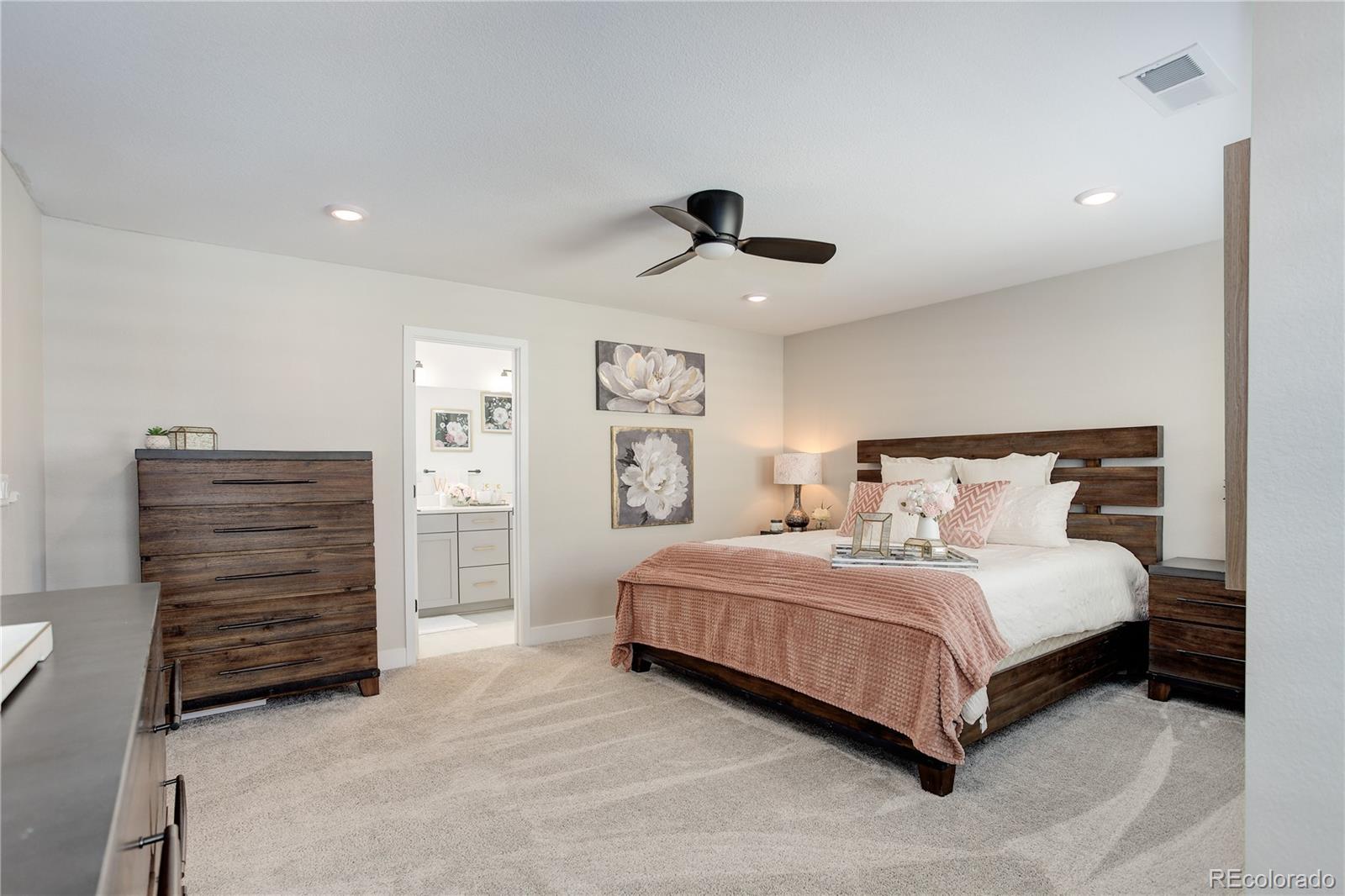 Castle Pines, Colorado, 80108, United States, 3 Bedrooms Bedrooms, ,2 BathroomsBathrooms,Residential,For Sale,1865426