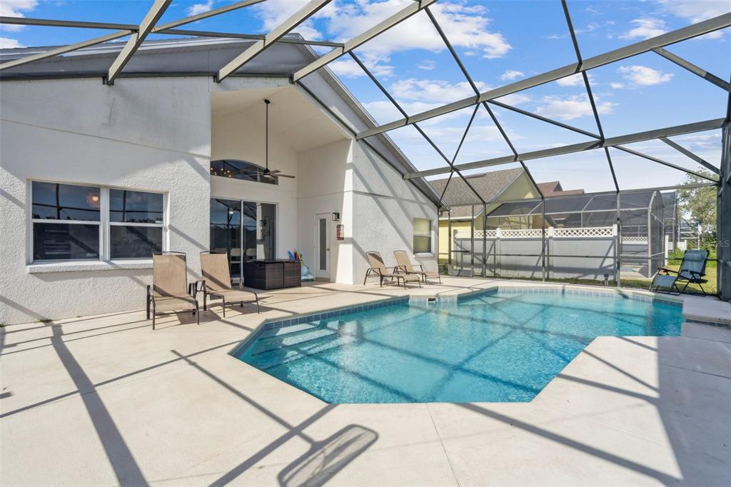 Kissimmee, Florida, 34747, United States, 6 Bedrooms Bedrooms, ,4 BathroomsBathrooms,Residential,For Sale,1992818