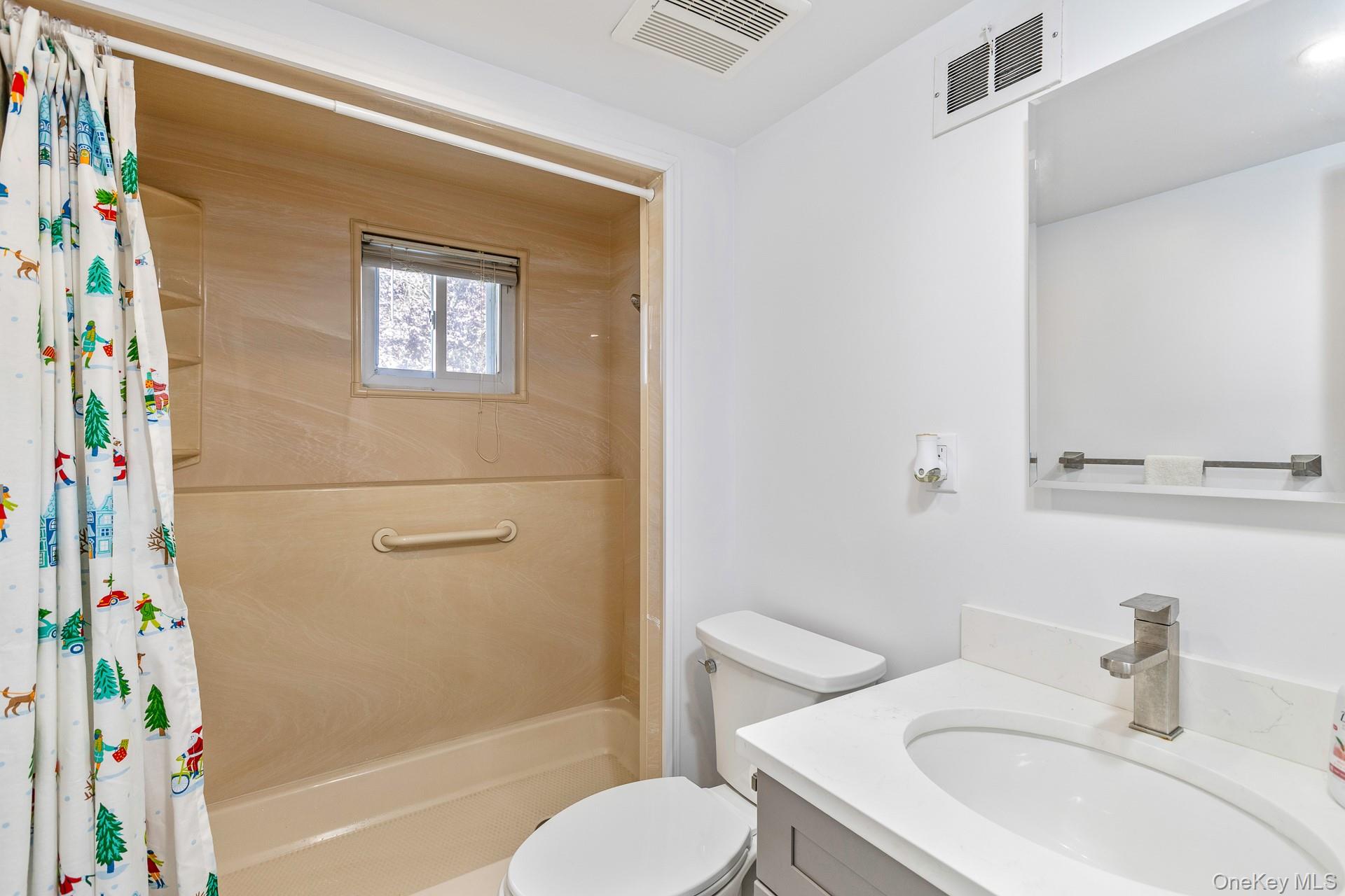  21 Pinetree Avenue, Hicksville, NY, 11801 - 物件實景