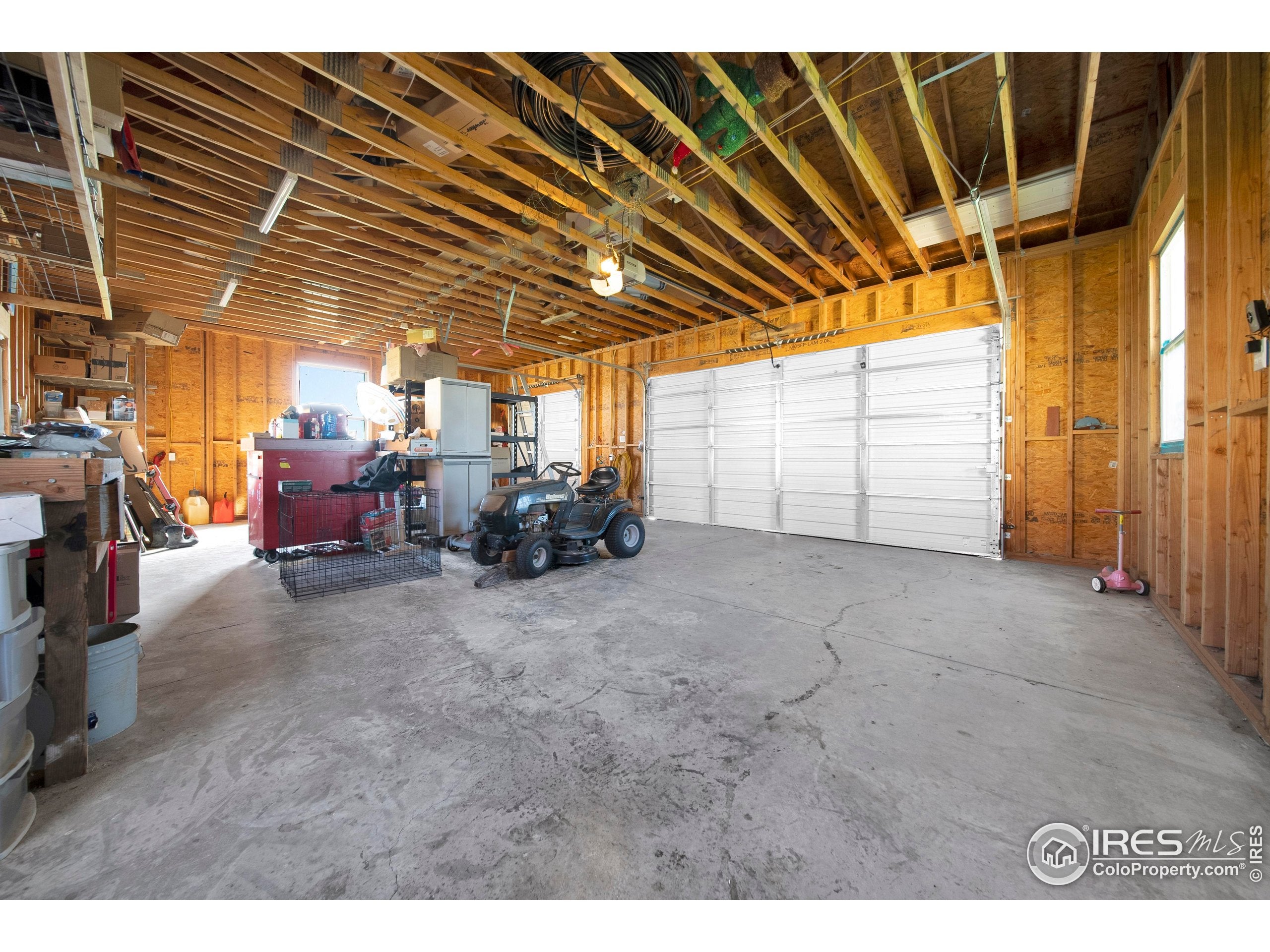 Fort Morgan, Colorado, 80701, United States, 3 Bedrooms Bedrooms, ,4 BathroomsBathrooms,Residential,For Sale,1982618