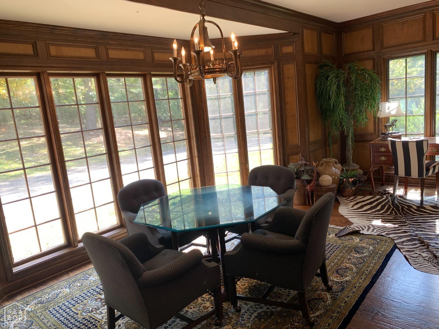 Wynne, Arkansas, 72396, United States, 4 Bedrooms Bedrooms, ,5 BathroomsBathrooms,Residential,For Sale,1979958