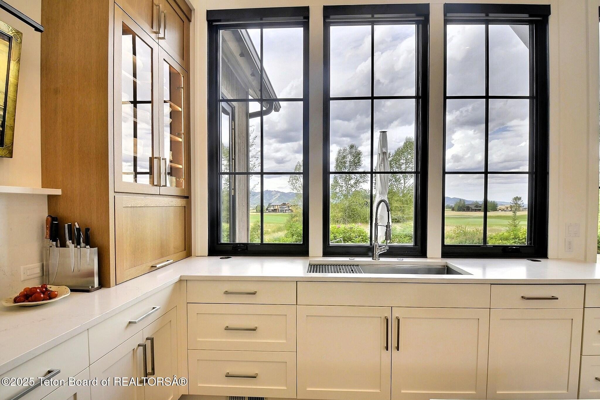 Victor, Idaho, 83455, United States, 4 Bedrooms Bedrooms, ,5 BathroomsBathrooms,Residential,For Sale,1977330